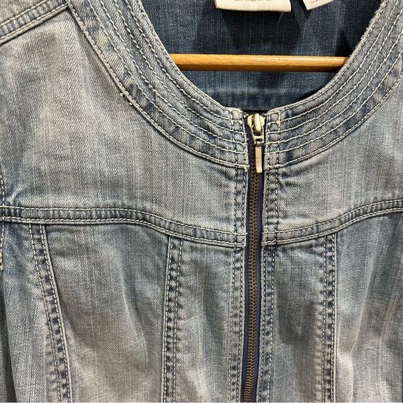 Chicos Denim Full Zip Jacket Blue Light Wash Long Sleeve Womens Size 0 US Medium - Picture 4 of 7